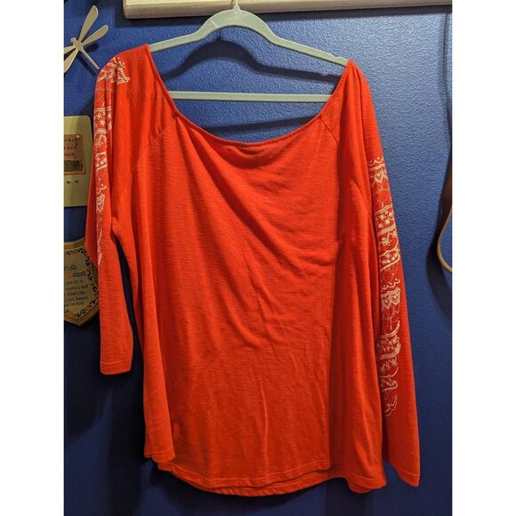 Sz 3 Torrid Off the Shoulder Top - Picture 2 of 6